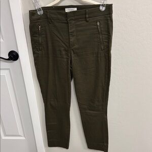 Green Cropped Pants